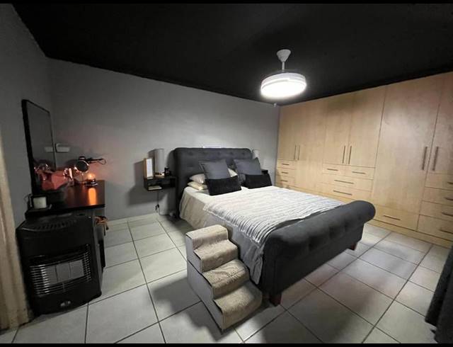 3 BEDROOM HOUSE FOR SALE IN SUNWARD PARK